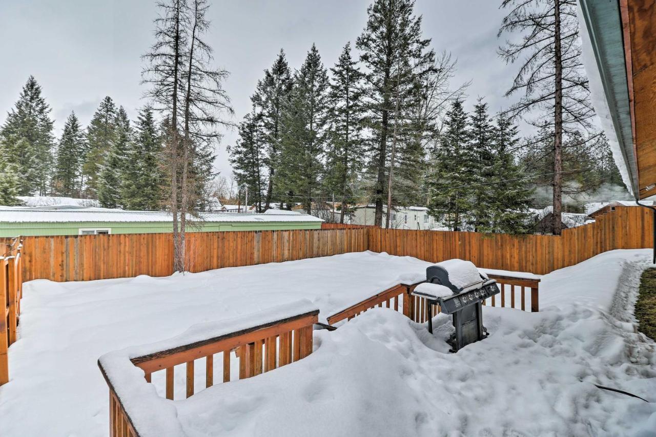 Hungry Horse Cabin Deck, Fire Pit, Near Glacier! Exterior foto